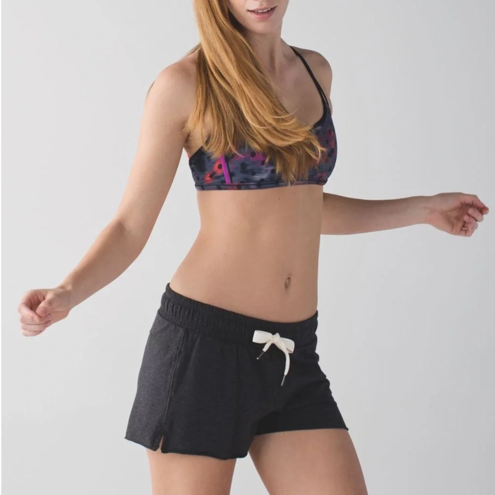 lululemon‎ Lighten Up Sports Bra Windy Bloom Luxtreme Sz 4
